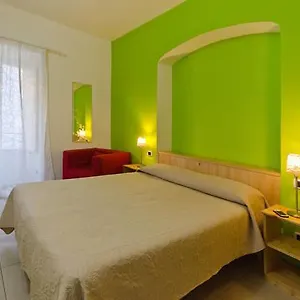 Alle Porte Di San Giovanni Bed & Breakfast