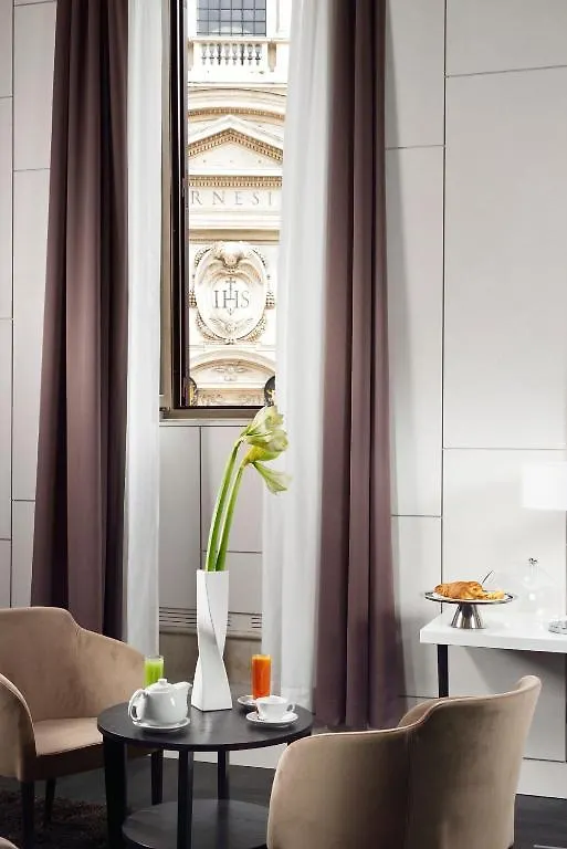 Piazza Del Gesu' Luxury Suites Roma 2*,  Itália
