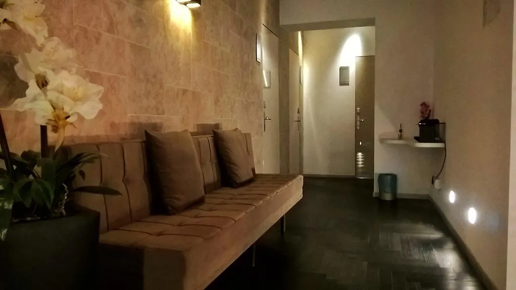 Piazza Del Gesu' Luxury Suites Roma 2*,  Itália